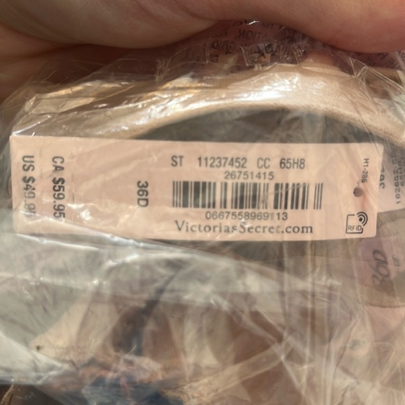 Victoria’s Secret Perfect Shape Push-Up Smooth Bra 36D - Picture 7 of 7